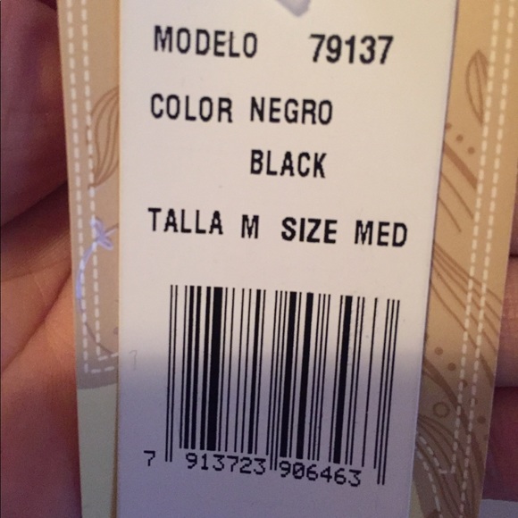 Black Lace romper - Picture 4 of 4